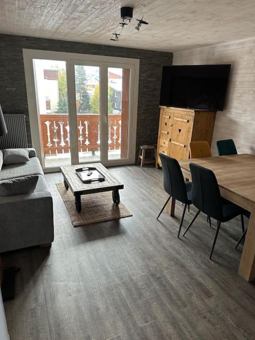 Apartment Au Myosotis, Cosy Au Pied Des Pistes Avec Vue Et Coeur De Station Les Deux Alpes
